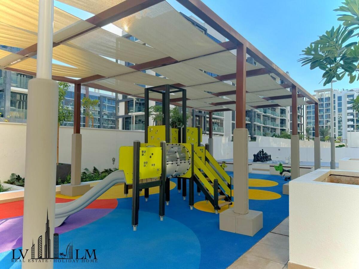 1 Bedroom In Azizi Riviera 17 *